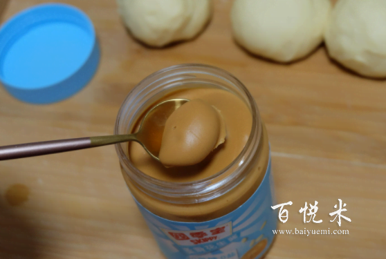 在家烤面包,配方自己改,低糖無(wú)油更健康,做法太簡(jiǎn)單了